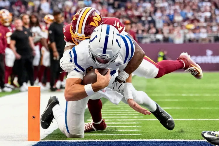 Tea Party: Colts paste Commanders in London